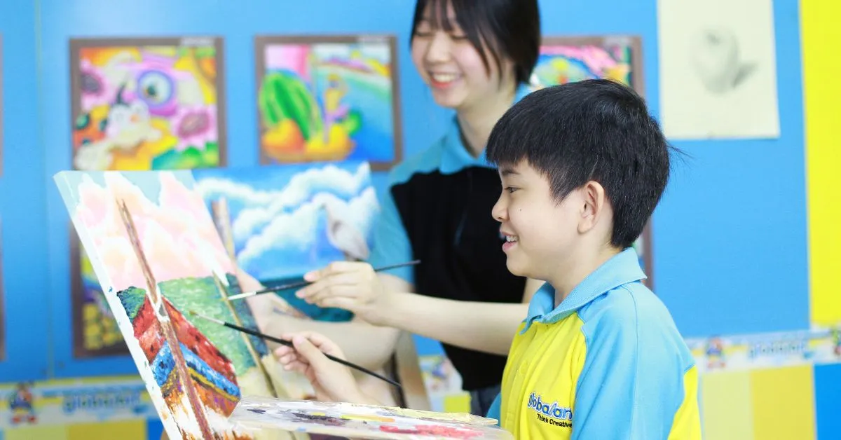 Student in Global Art creative program